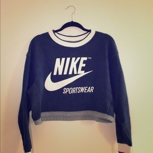 Nike reversible cropped sweater